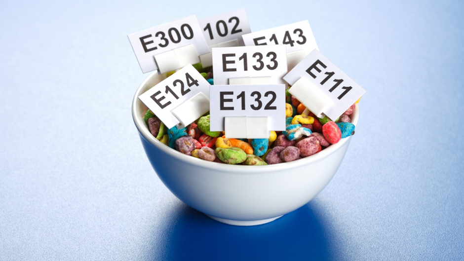 Figure 3 Artificial food colors and E-number additives are commonly found in packaged foods&mdash;strictly avoided in the Paleo diet for a cleaner, natural approach